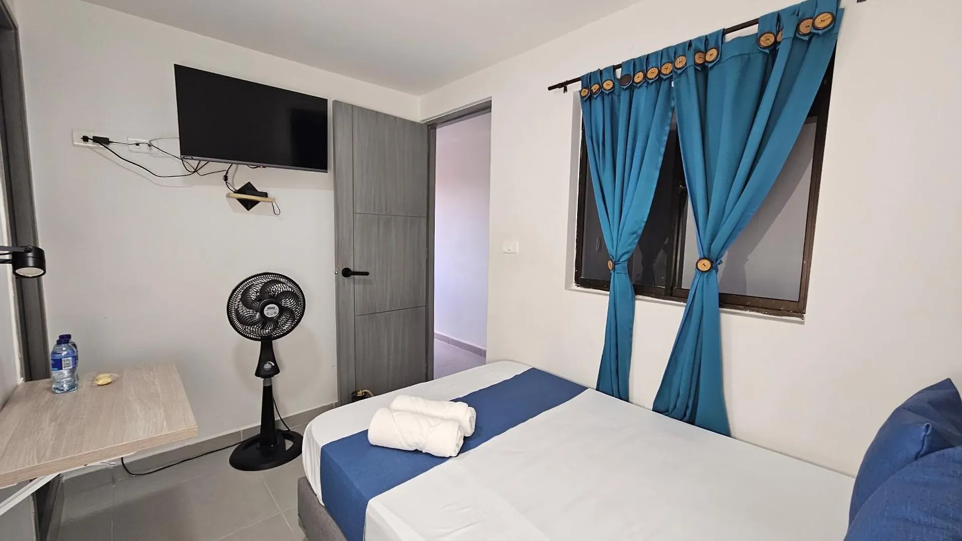 Andaliving Campo Valdes Hospedaje Medellin 0*,