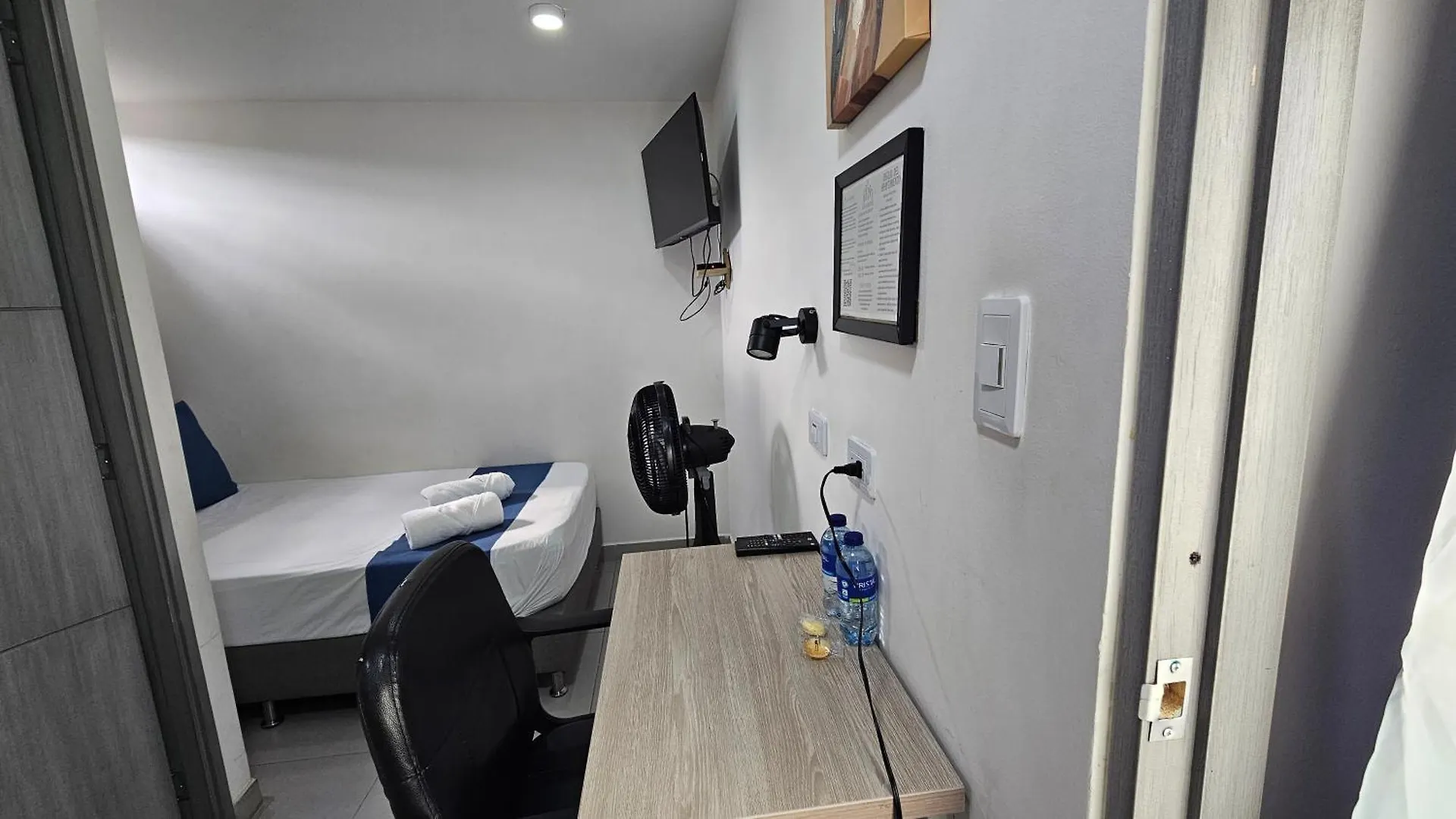 Andaliving Campo Valdes Hospedaje Medellin