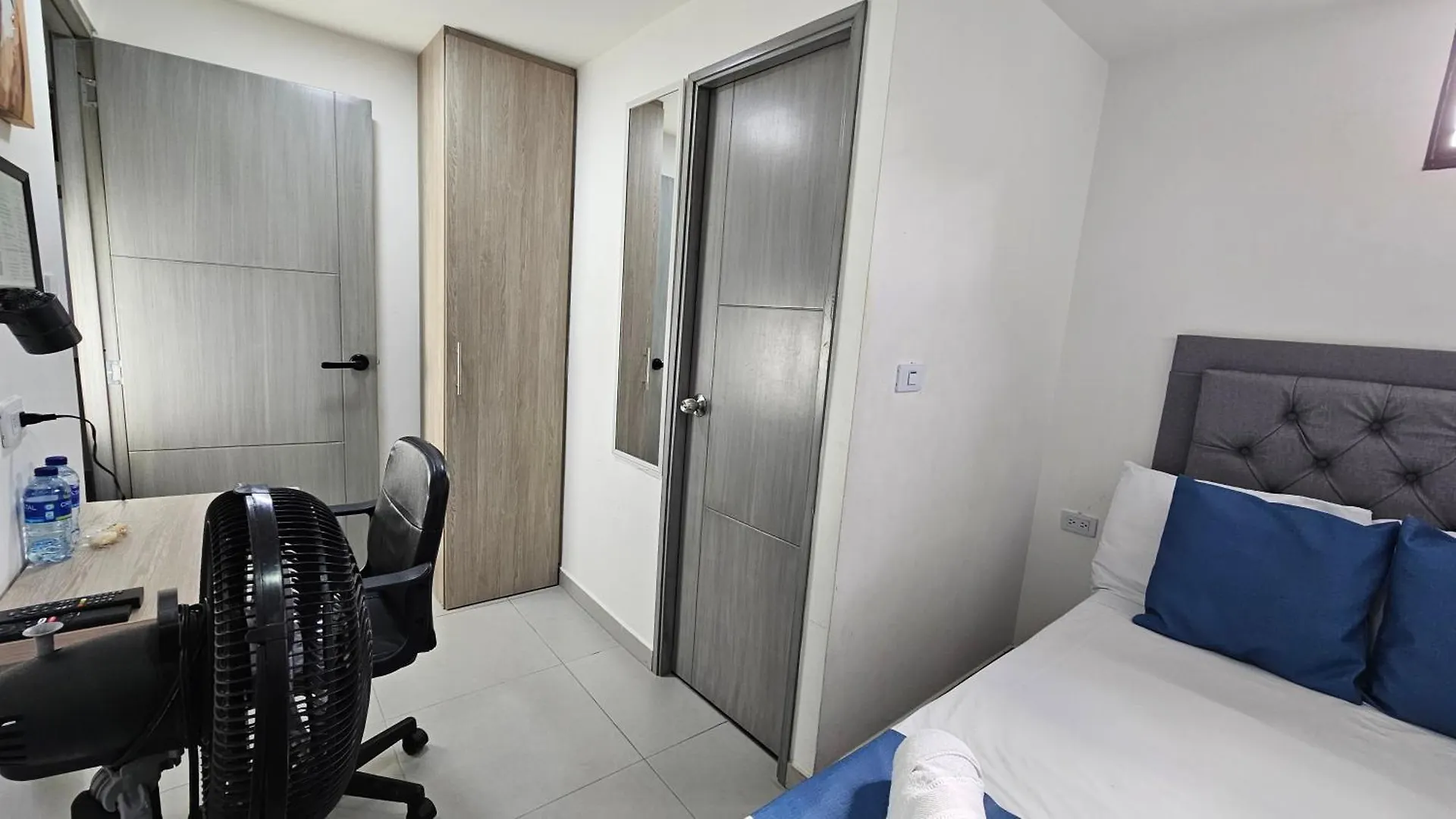 Andaliving Campo Valdes Hospedaje Medellin