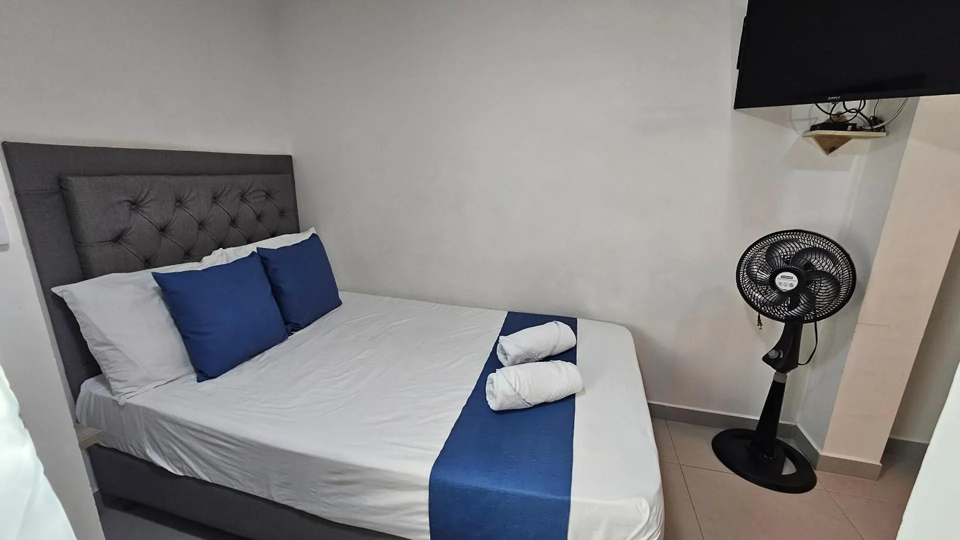 Guest house Andaliving Campo Valdes Hospedaje Medellin Colombia