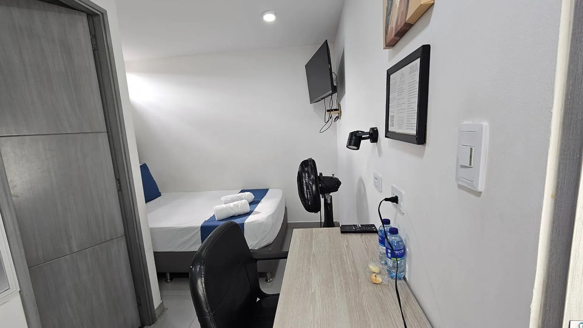 Andaliving Campo Valdes Hospedaje Medellin Guest house